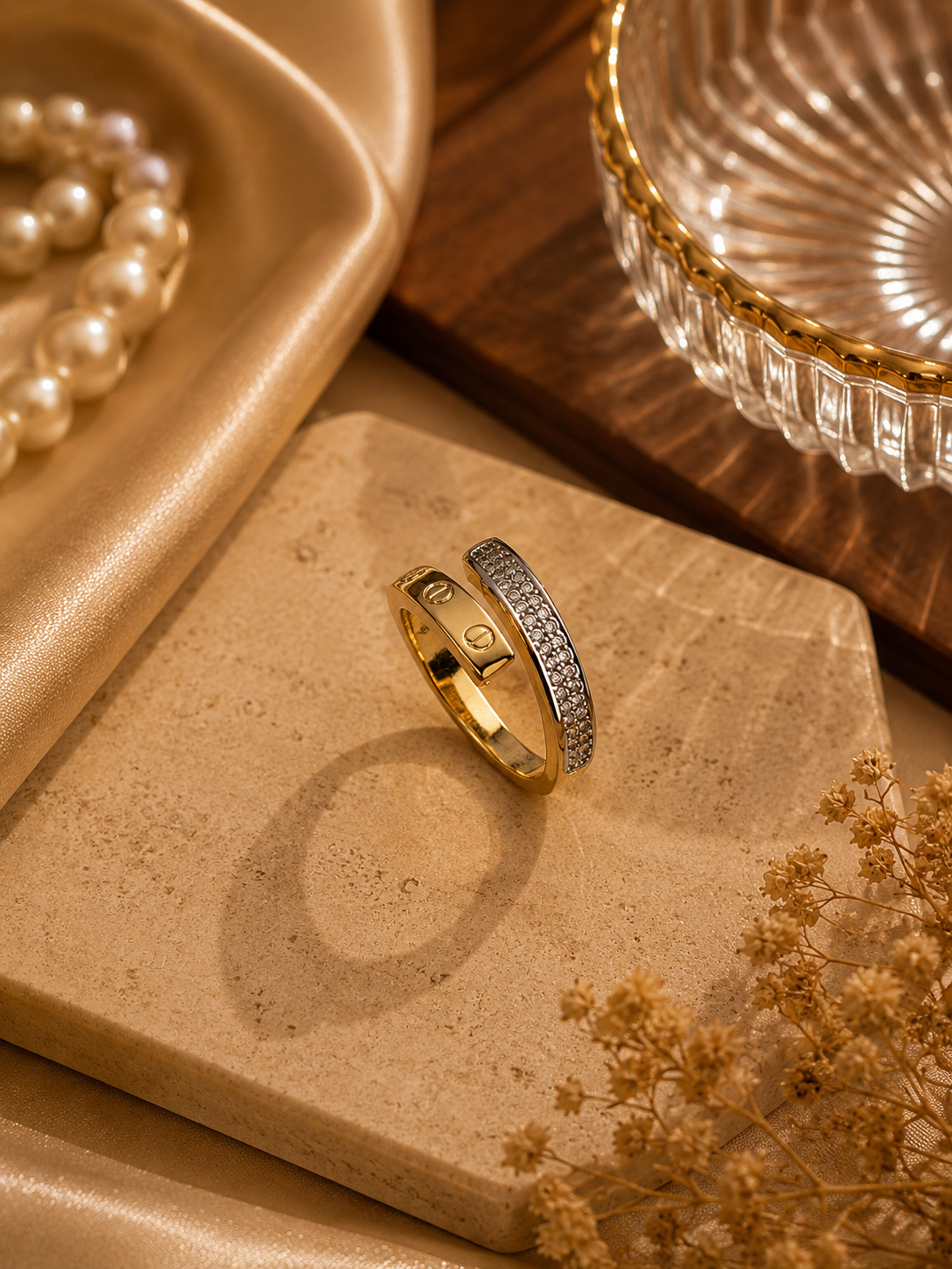 Amour Double-Band Screw & Pavé CZ Bypass Ring in Gold