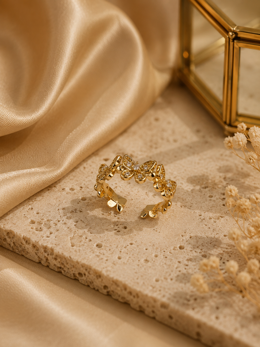 Papillon Pavé Butterfly Open Ring in Gold