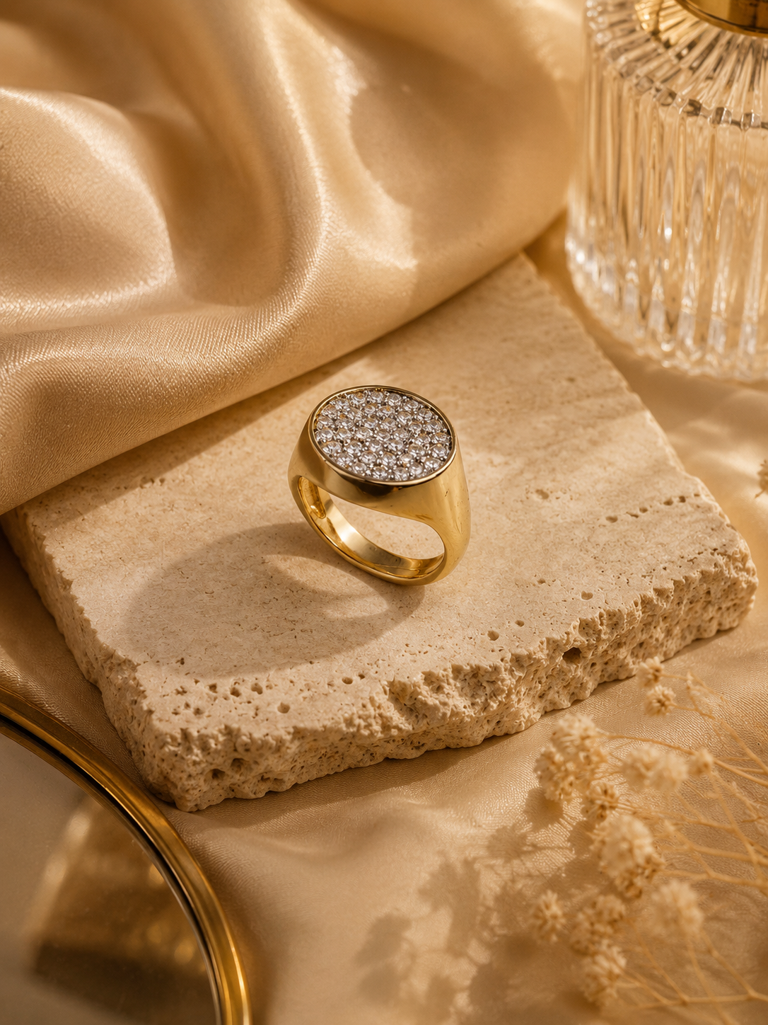 Chevalier Pavé CZ Oval Pink Ring in Gold